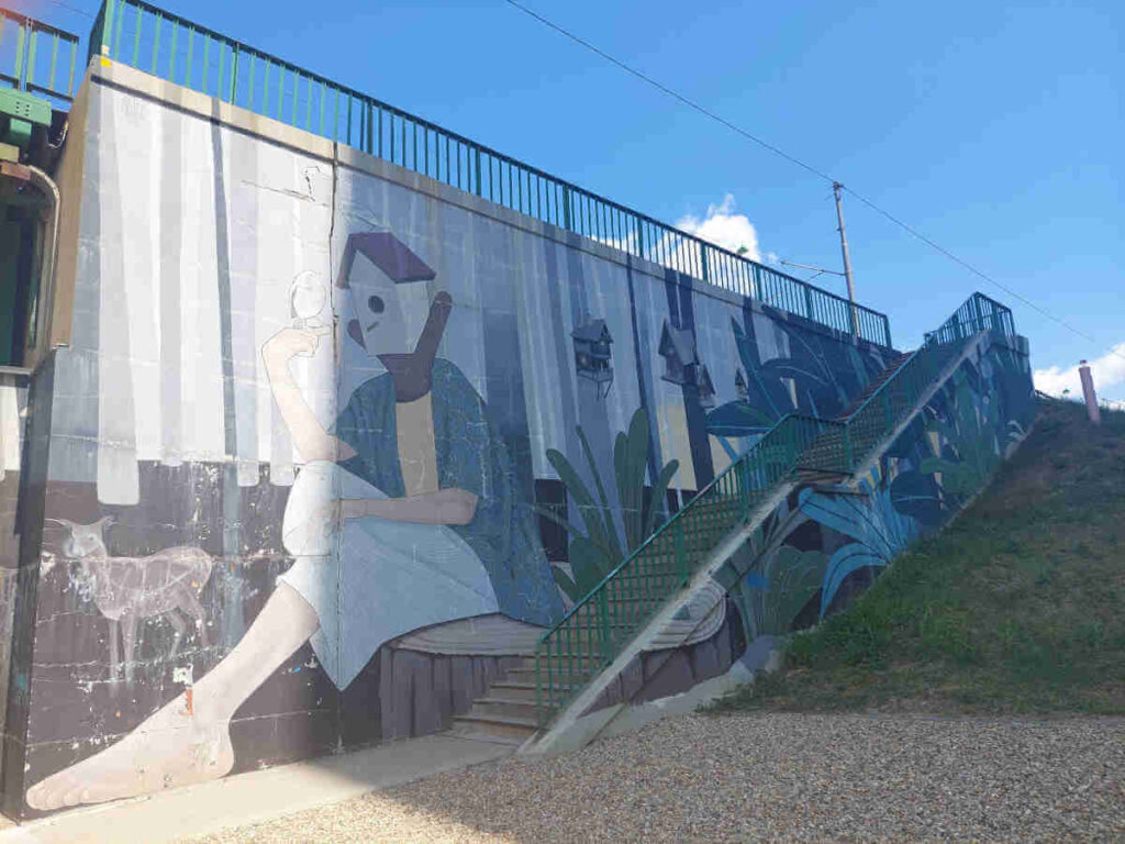 Mural at the pedestrian entrance to the Old Sava Bridge, Belgrade Waterfront