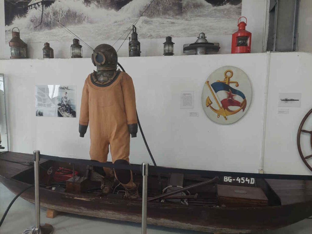 Diving suit, Museum of Science and Technology Belgrade