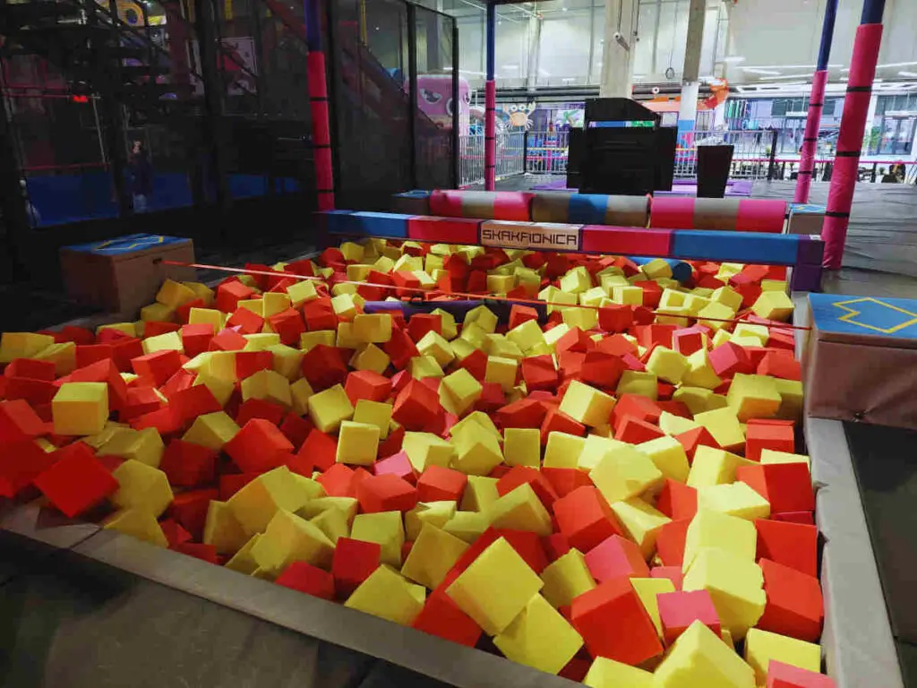 Foam pit