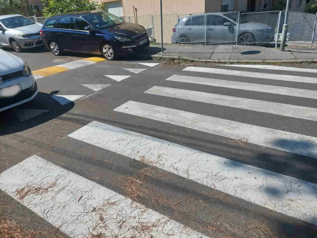 Cars parked improperly in Belgrade